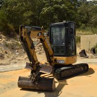 3.5 Tonne Excavator & Accessories For Hire - JEDS Contracting