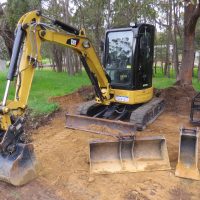 3.5 Tonne Excavator & Accessories For Hire - JEDS Contracting